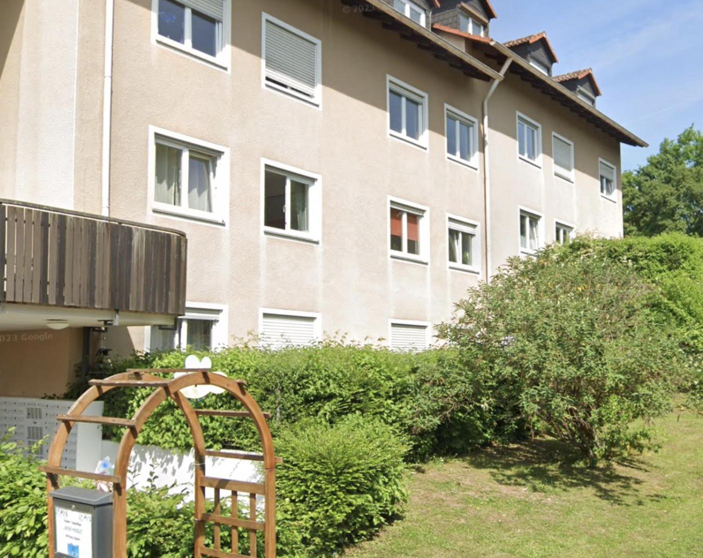 Kleines Mit Balkon Apartment